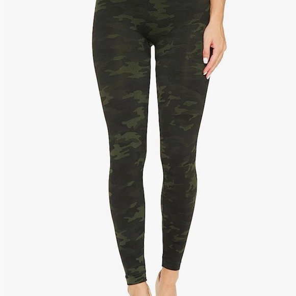 Spanx - Ecocare Seamless Leggings